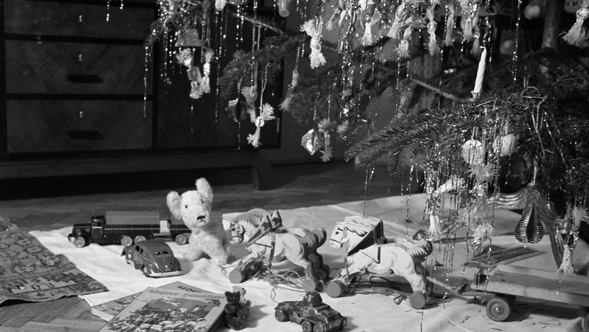 Retro karácsony: ezt hozta a Jézuska a fa alá a Kádár-korban – Ma már százezreket kérhetnek azokért a játékokért 