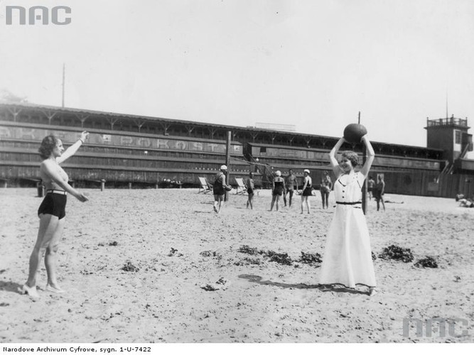 Warszawa. Plaża 'Poniatówka'