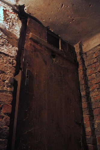 Tajne więzienie NKWD w Warszawie