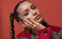 Internauta martwi się o duszę Viki Gabor. Zareagowała. "Weź się ogarnij, MORDO"