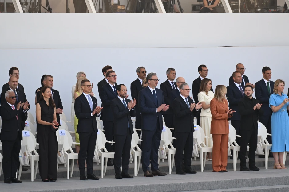 Vučić na vojnoj paradi u Francuskoj