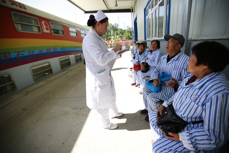 SZPITAL POCIĄGIEM, POCIĄG SZPITALEM