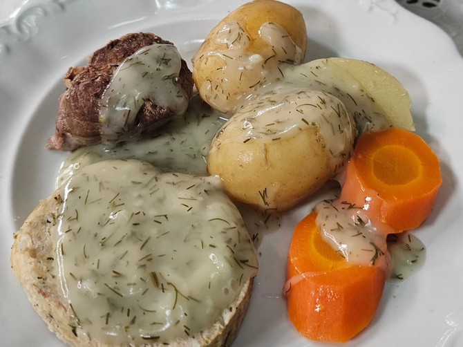Svečani ručak u Vojvodini