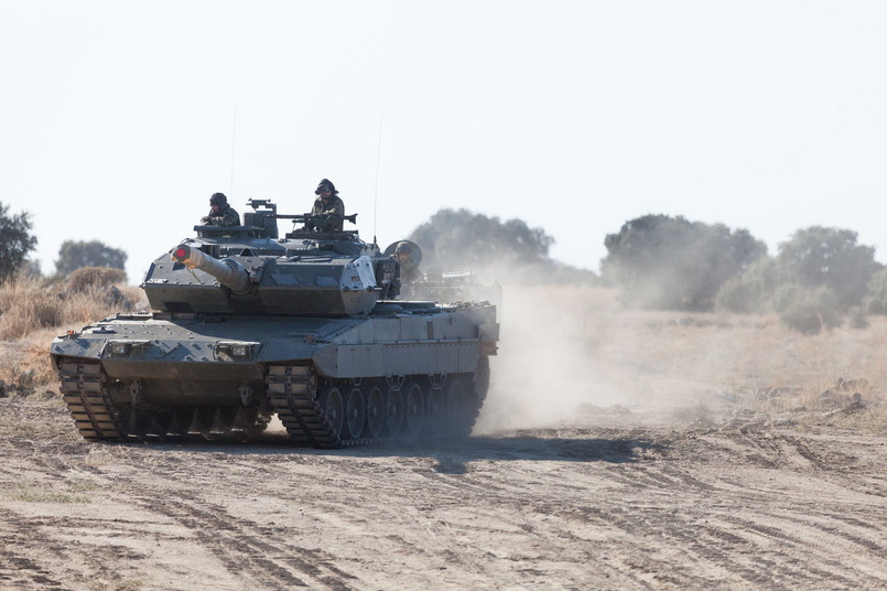 Szwecja przekaże Ukrainie do 10 czołgów Leopard 2