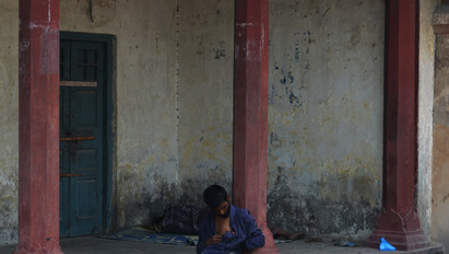 Ez nem a pokol kapuja, ez maga a pokol – Nem hisz majd a szemének: döbbenetes fotók egy pakisztáni heroinbarlangból
