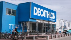 OFICJALNE. Decathlon zawiesza działalność w Rosji
