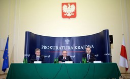 Śledztwo smoleńskie: Prokuratura planuje jeszcze 40 ekshumacji w 2017 roku