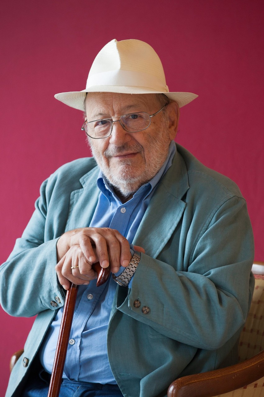 „Da sam vladar, naterao bih ljude da pročitaju sve moje knjige kako bi postali pametni kao ja i kako ne bi verovali da svetu treba vladar!“