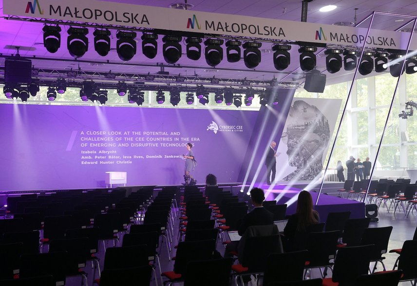 Krynica-Zdrój, 03.09.2021. Uczestnicy konferencji CYBERSEC Forum 2021
