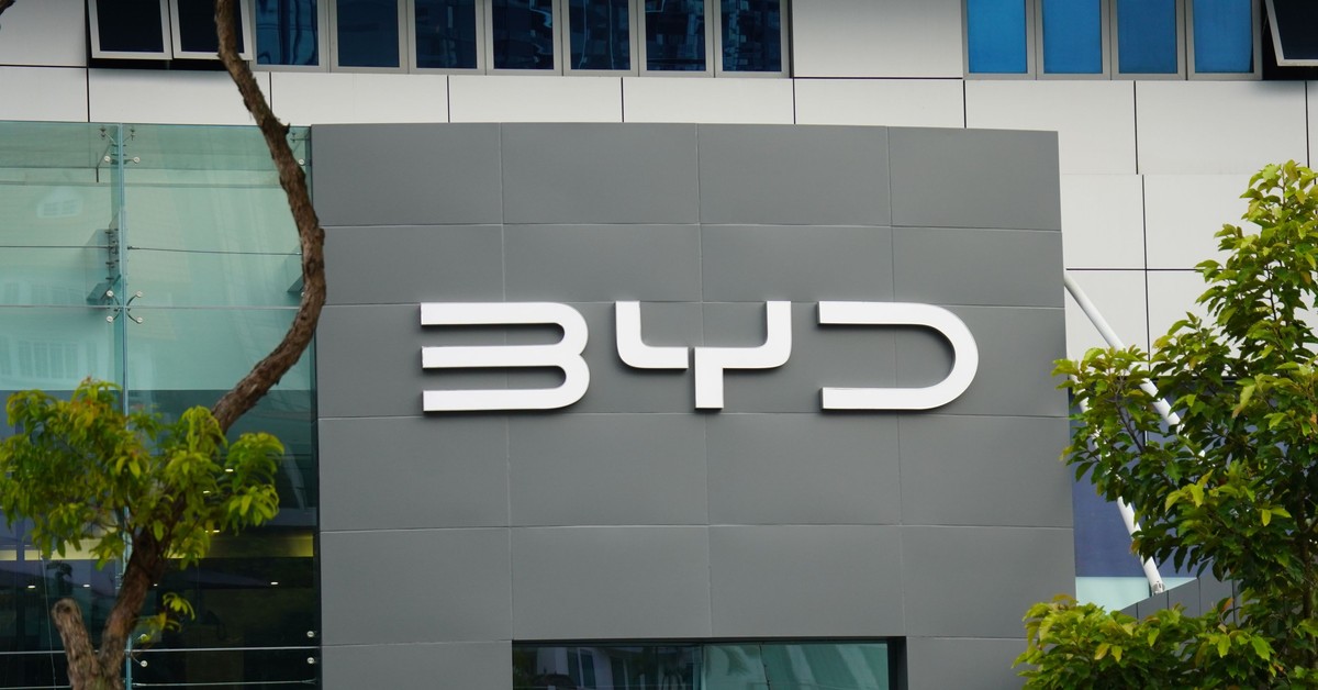 Idą trudne czasy dla Chińczyków? Firma Warrena Buffetta wycofuje się z chińskiego BYD