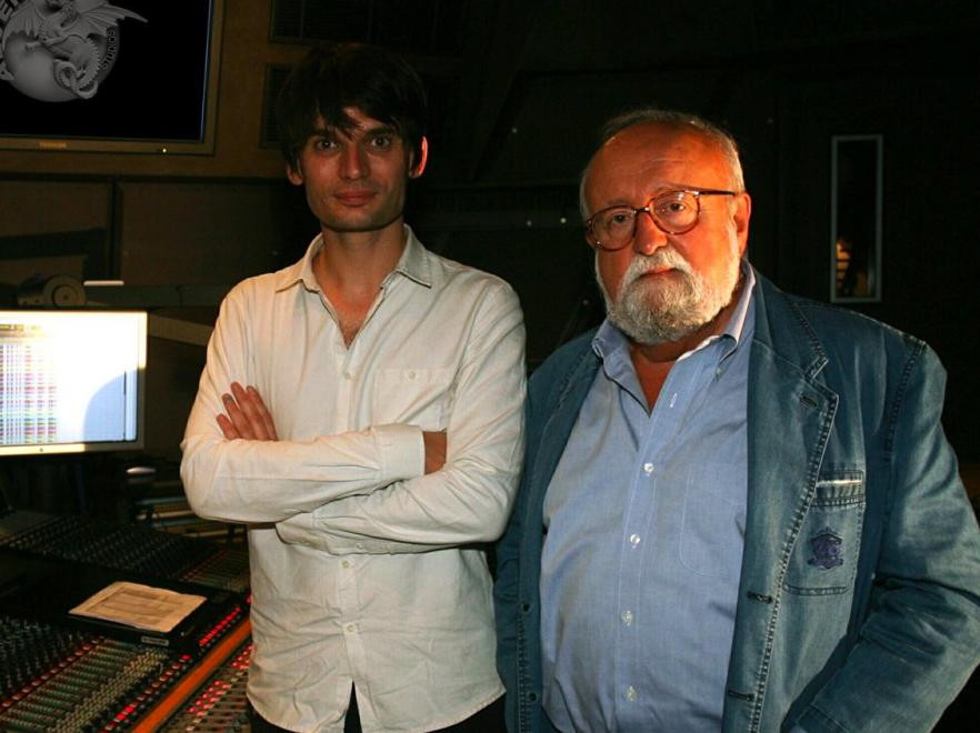 Jonny Greenwood i Krzysztof Penderecki (fot. Warner Music Polska)