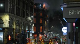 potężny pożar przy glasgow central! budynek częściowo się zawalił, dworzec zamknięty