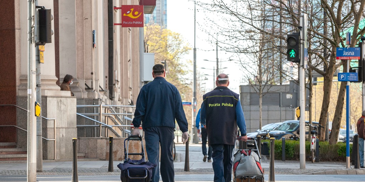 Poczta Polska podnosi ceny. Więcej trzeba będzie płacić za listy i za krajowe przesyłki.