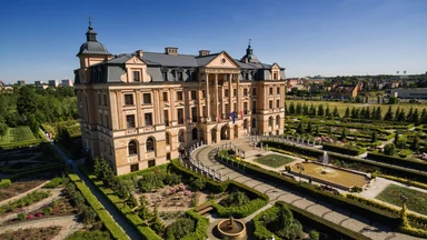 Luksusowe wille polskich milionerów. Te pałace należą do najbogatszych Polaków