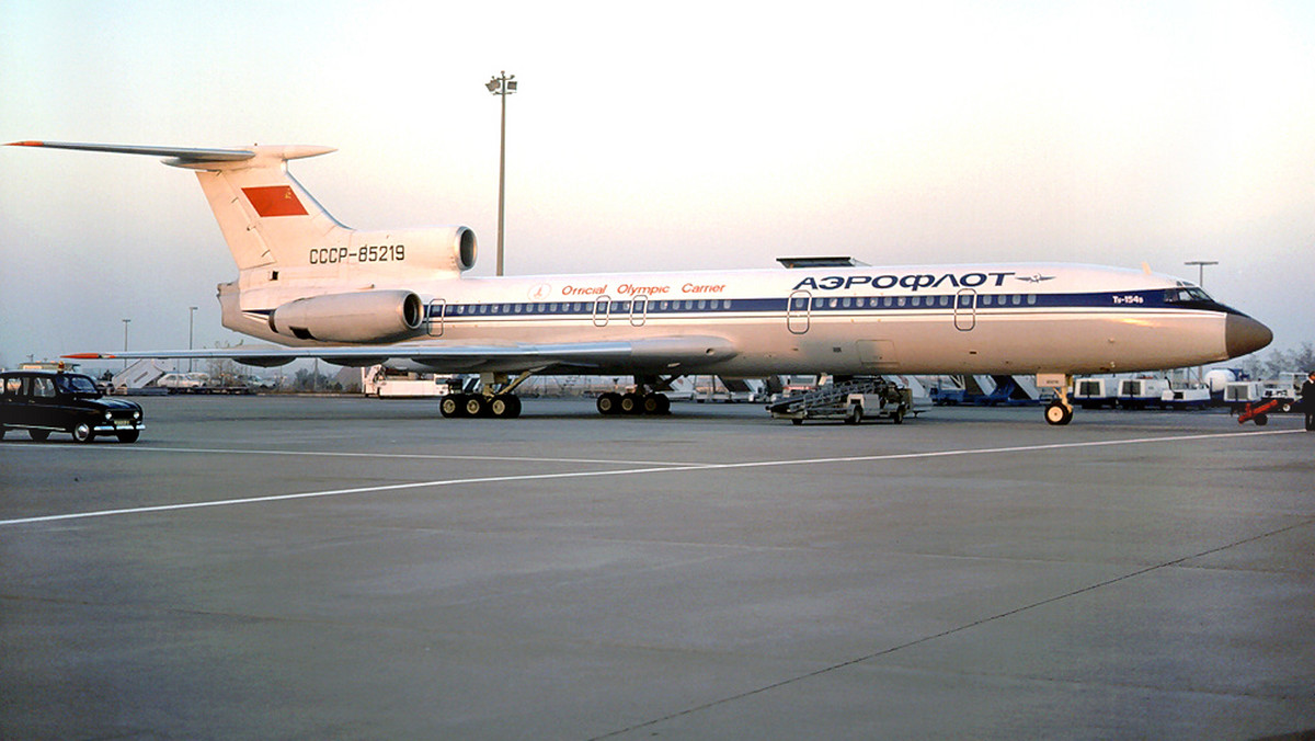 18 stycznia 1988 roku w Moskwie Tu-154 z Aszchabadzkiej Zjednoczonej Eskadry Lotniczej z 9 członkami załogi zabrał na pokład 137 pasażerów i rozpoczął lot na trasie Domodiedowo — Krasnowodsk — Aszchabad.