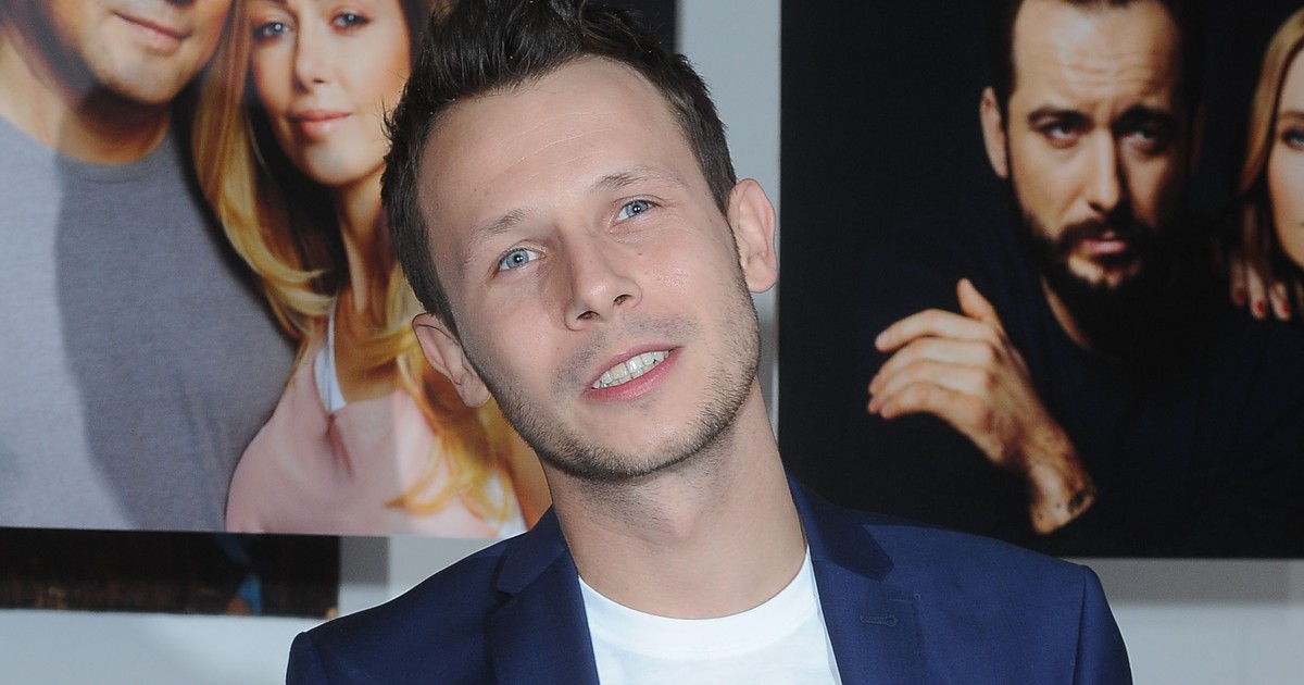 Twoja Twarz Brzmi Znajomo Mateusz Banasiuk "Twoja Twarz Brzmi Znajomo". Mateusz Banasiuk musiał ogolić nogi…Jednak
