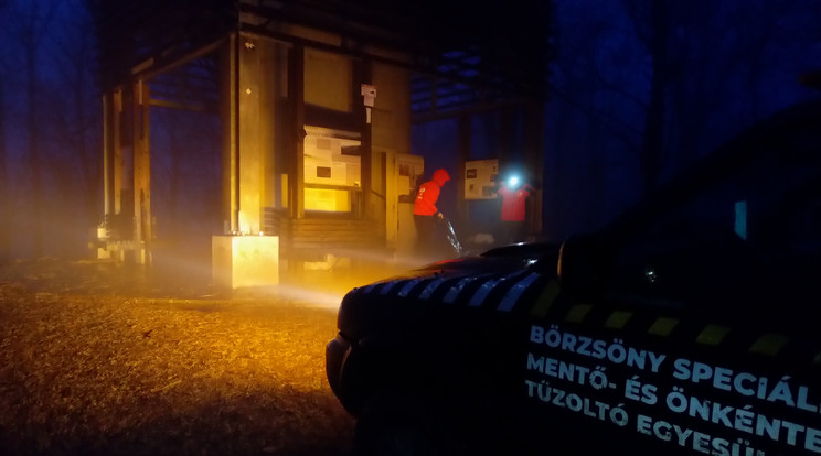 Bajba jutott túrázót mentettek meg Csóványoson /Fotó: Börzsöny Speciális Mentők Egyesület