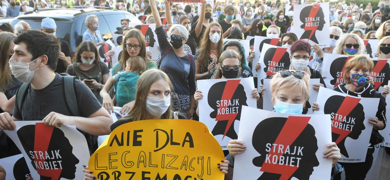 "NIE dla legalizacji przemocy domowej". Protest w Warszawie