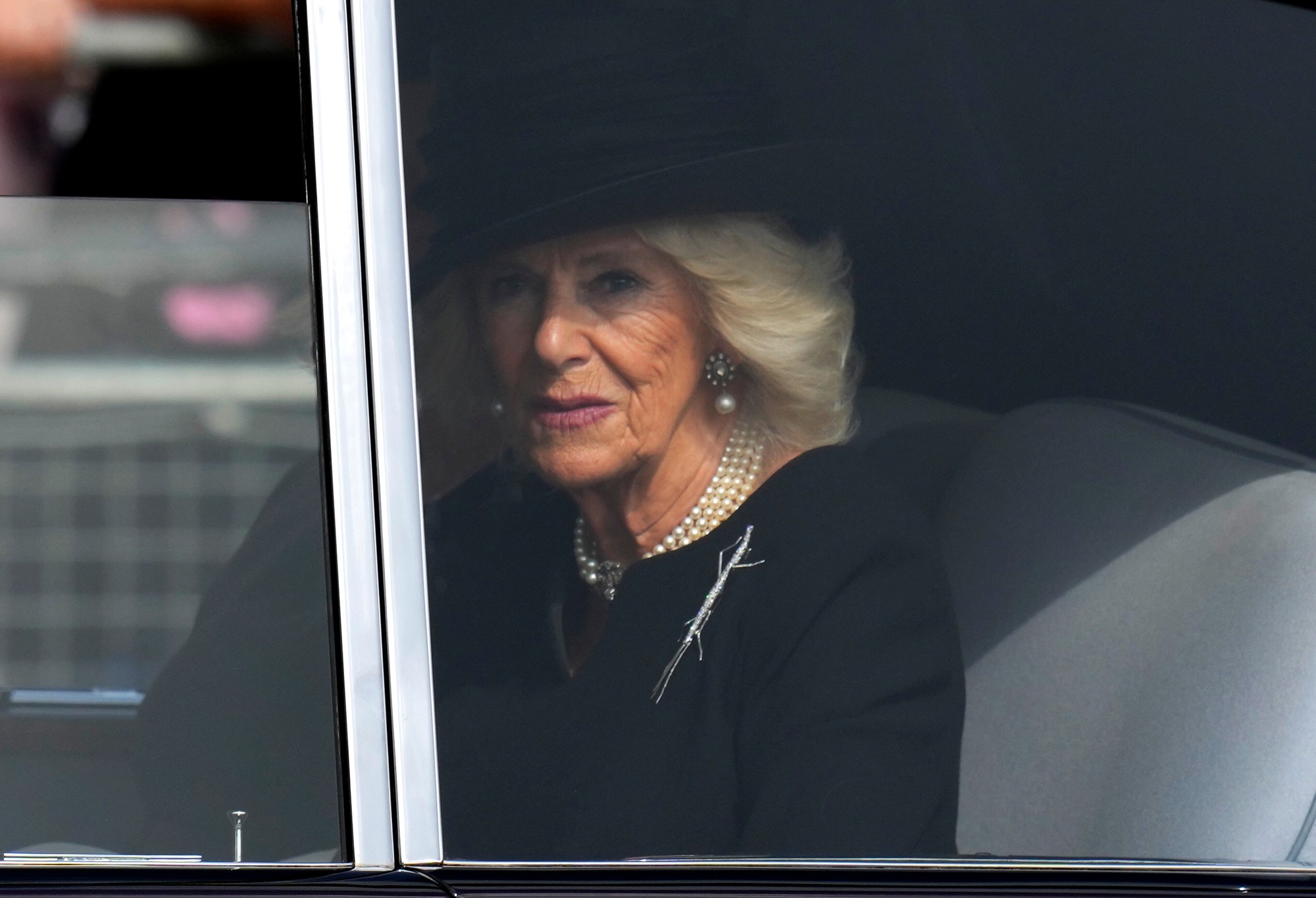 Camilla, kráľovná manželka.