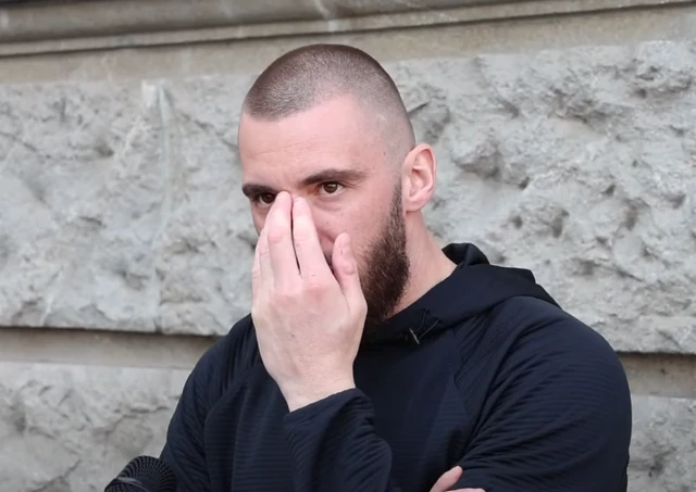 Mensur Ajdarpašić apeluje da se ukinu pitanja gledalaca u Eliti 10, u koju je rad da uđe