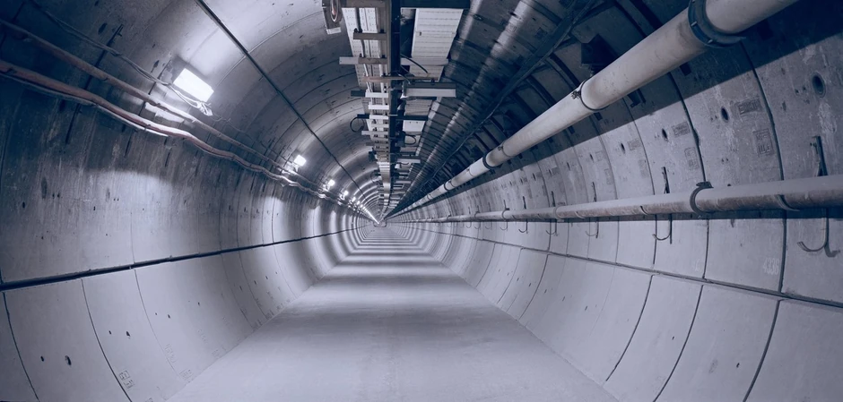 Lanamš u izgradnji 1992. godine