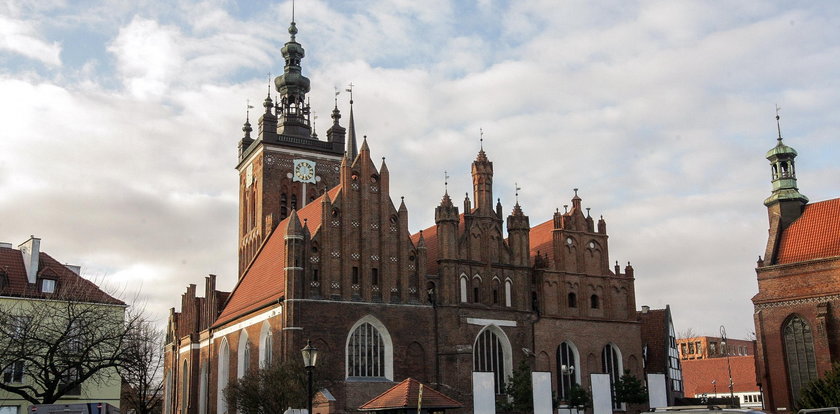 Groza w Gdańsku. Po gwałtownej burzy dzwony kościoła biły całą noc