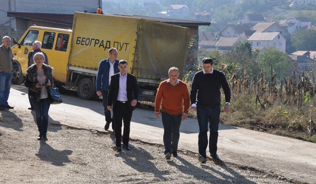 684188_asfaltiranje-na-vozdovcu-foto-beoinfo-3