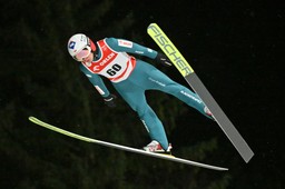 skoki narciarskie 2025/26. puchar świata, wyniki, terminarz, transmisje tv, na żywo, kiedy, gdzie oglądać