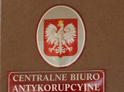 CBA donosi do prokuratury. Fuszerka na stadionie?