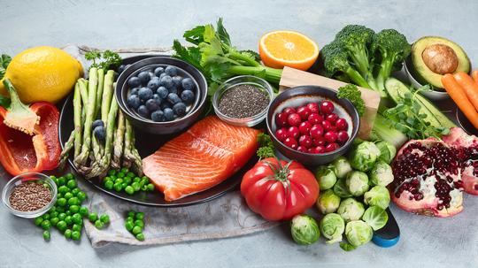 Da bi se smanjio nivo LDL holesterola treba konzumirati namirnice biljnog porekla, jer one ne sadrže holesterol