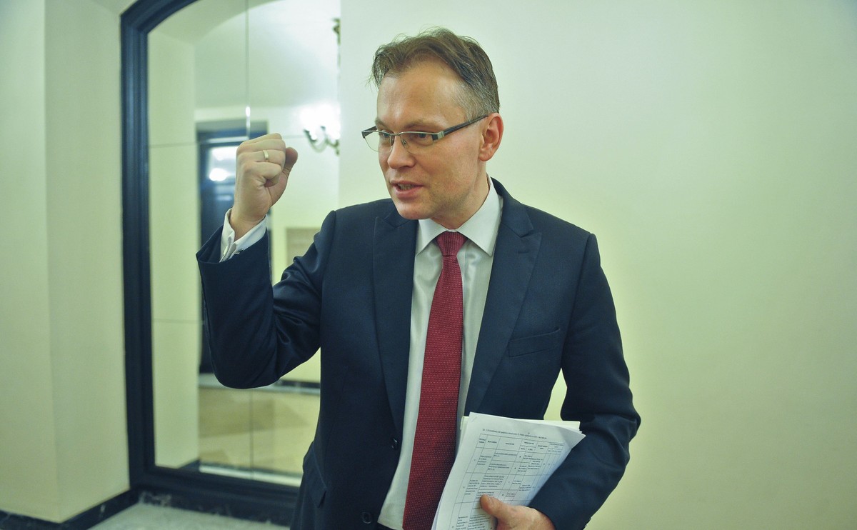 Arkadiusz Mularczyk, poseł PiS, przewodniczący komisji nadzwyczajnej ds. zmian w kodyfikacjach