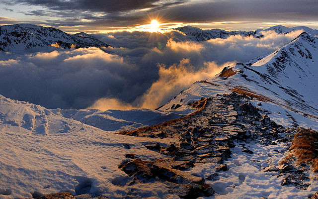 I miejsce w kategorii "Pejzaż polski" dla Jarosława Jaroszuka z Elbląga za zdjęcie "Tatry", V Konkurs Fotograficzny National Geographic Polska