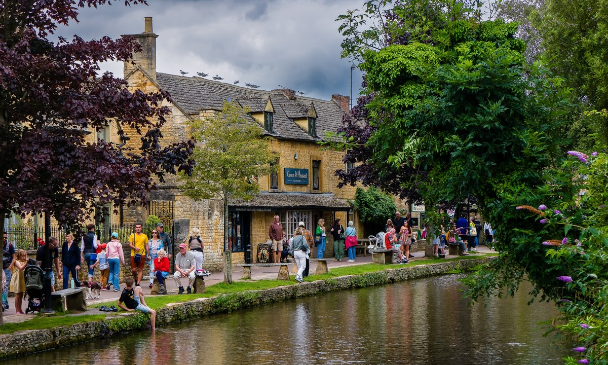 Mieszkańcy brytyjskiej wioski mają dość. Chodzi o konkretny typ turystów