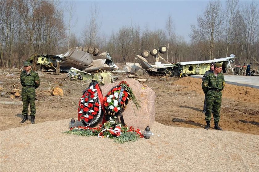 Tragedia w Smoleńsku. Nowe pytania i hipotezy