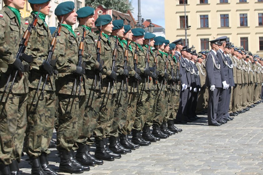 Wojsko świętuje na Rynku 