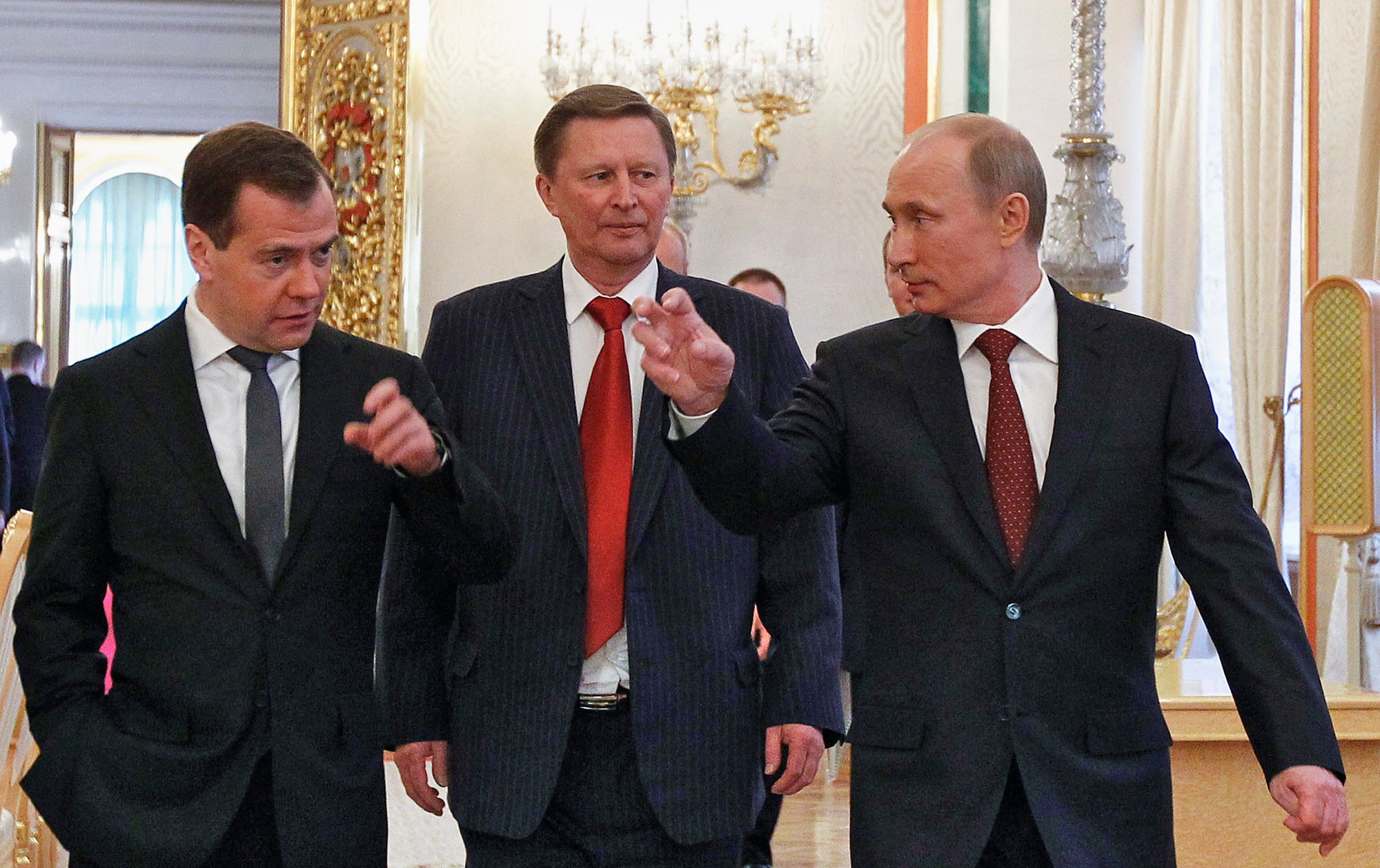 Dmitry Medvedev, Sergej Ivanov a Vladimir Putin. 