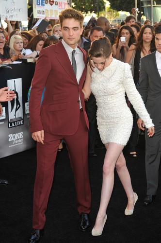 Kristen Stewart i Robert Pattinson na premierze filmu 'Saga Zmierzch: Przed świtem – część 1' w Los Angeles – 24 czerwca 2010