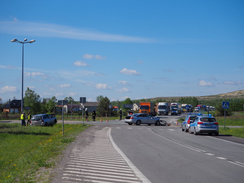 Wypadek pod Bełchatowem. Pięć osób rannych