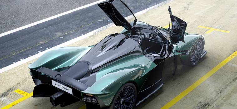 Aston Martin Valkyrie Spider – bez dachu z charakterem F1