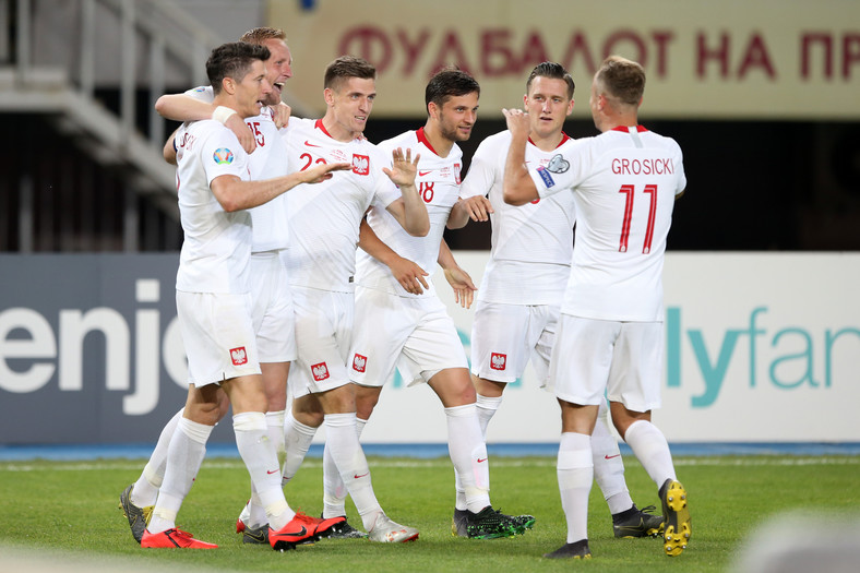 Radość Polaków po golu w meczu z Macedonią Północną (1:0)