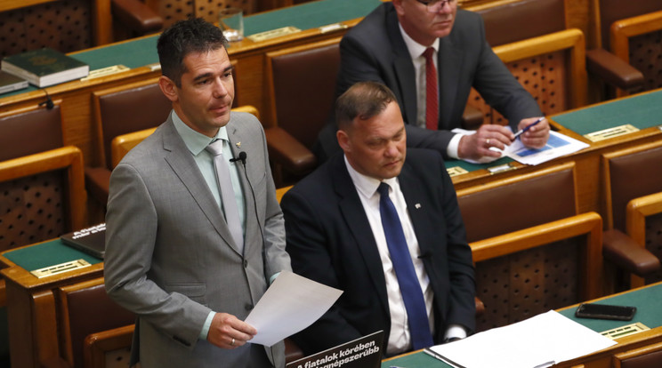 Novák Elődnek egyetlen parlamenti interpellációja 5,2 millió forintjába fog kerülni / Fotó: Fuszek Gábor