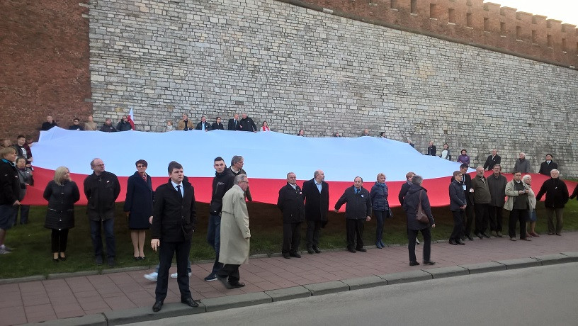 Rocznicowe obchody pochowania pary prezydenckiej na Wawelu