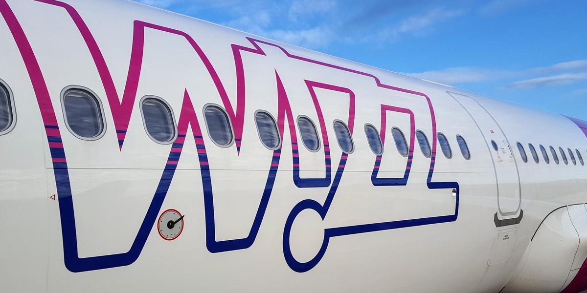 wizzair luggage priority