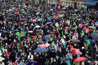 We Francji doszło do starć zwolenników i przeciwników ustawy wydłużającej dopuszczalny termin aborcji