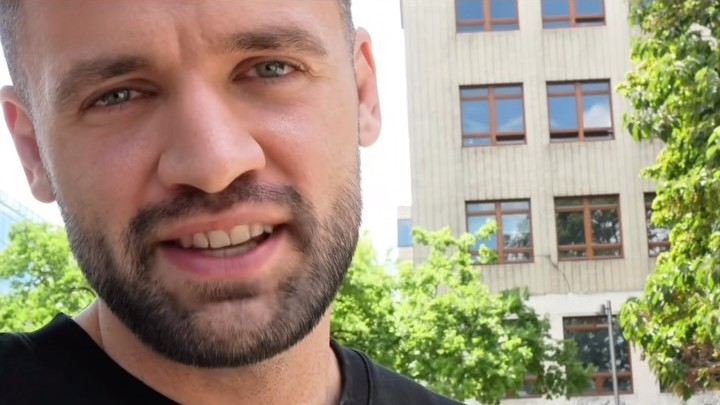 Filip Sulík na Dúhovom Pride. 