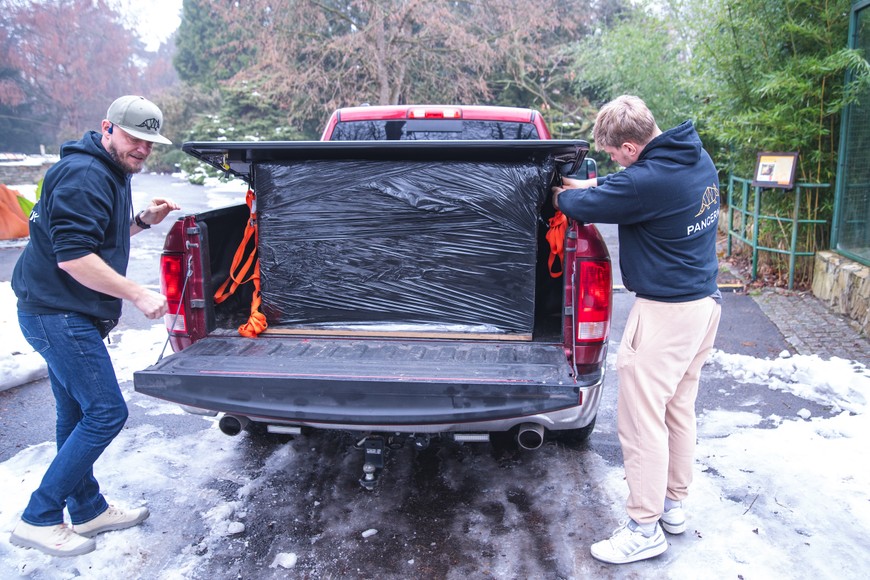 Od sponsora pancerniki dostały domek