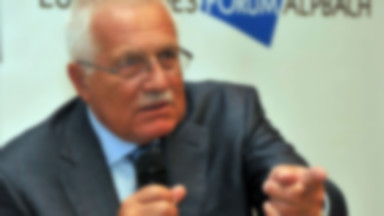 Klaus: UE powinna być neutralna w rozmowach z Serbią