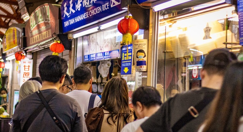 Long lines at Maxwell Food Center. The stall, Tian Tian Hainanese Chicken Rice, is also on the Michelin Bib Gourmand list.Marielle Descalsota/Insider