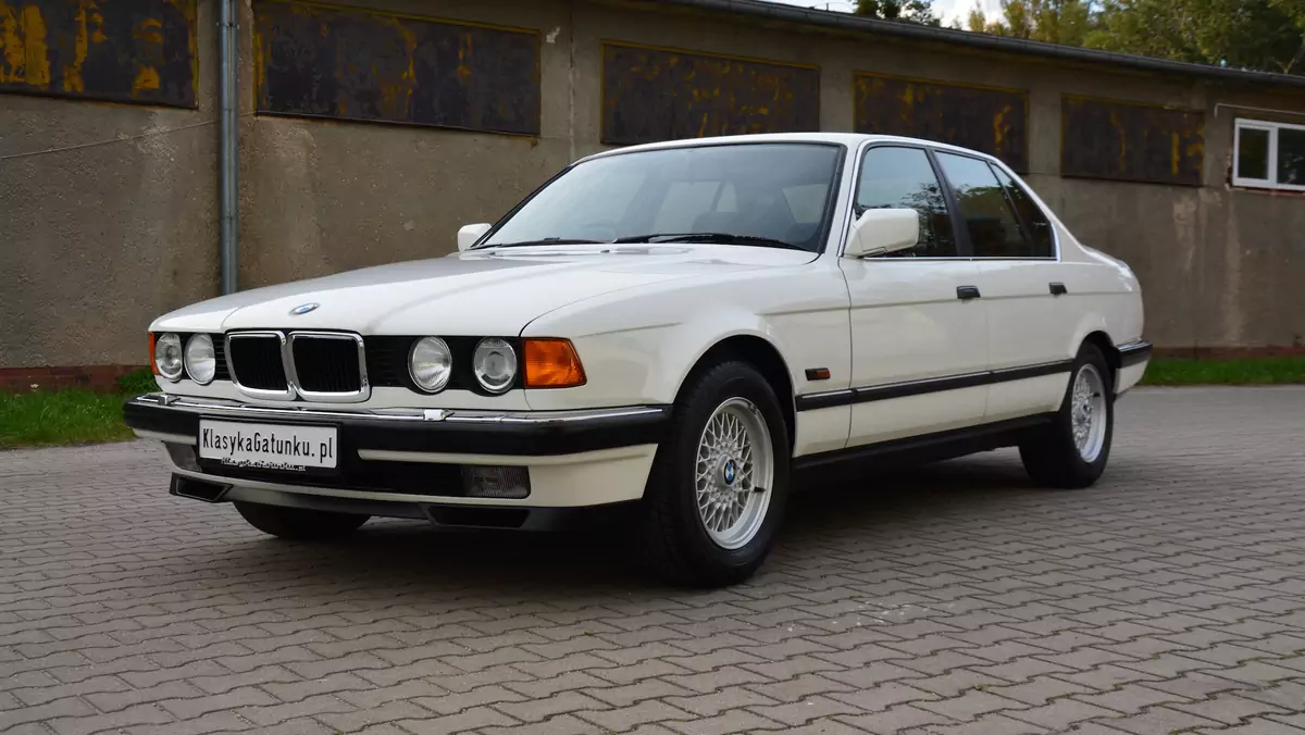 BMW 740i E32