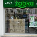 Żabki zamknięte w niedziele. Właściciele sklepów w kropce, ale już szukają nowej furtki